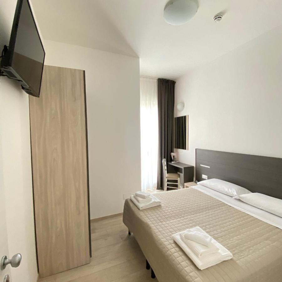 Hotel Bed And Book Rimini Exteriér fotografie