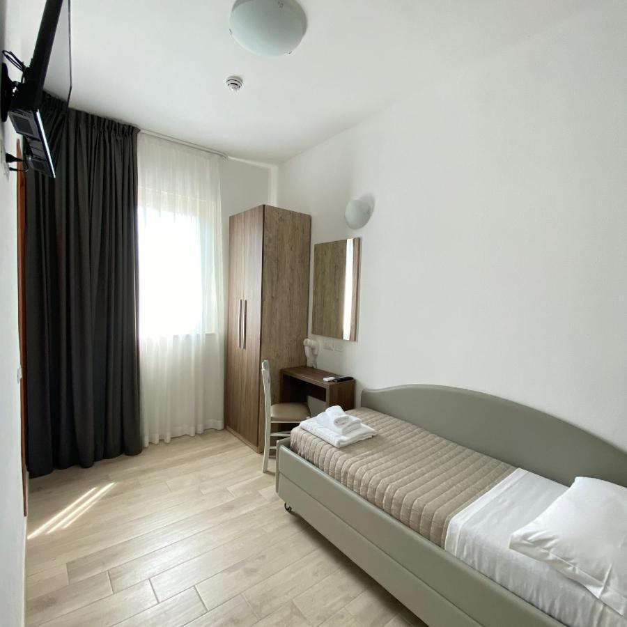 Hotel Bed And Book Rimini Exteriér fotografie