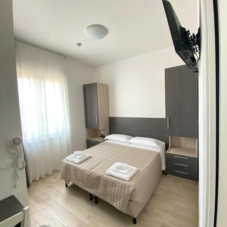 Hotel Bed And Book Rimini Exteriér fotografie