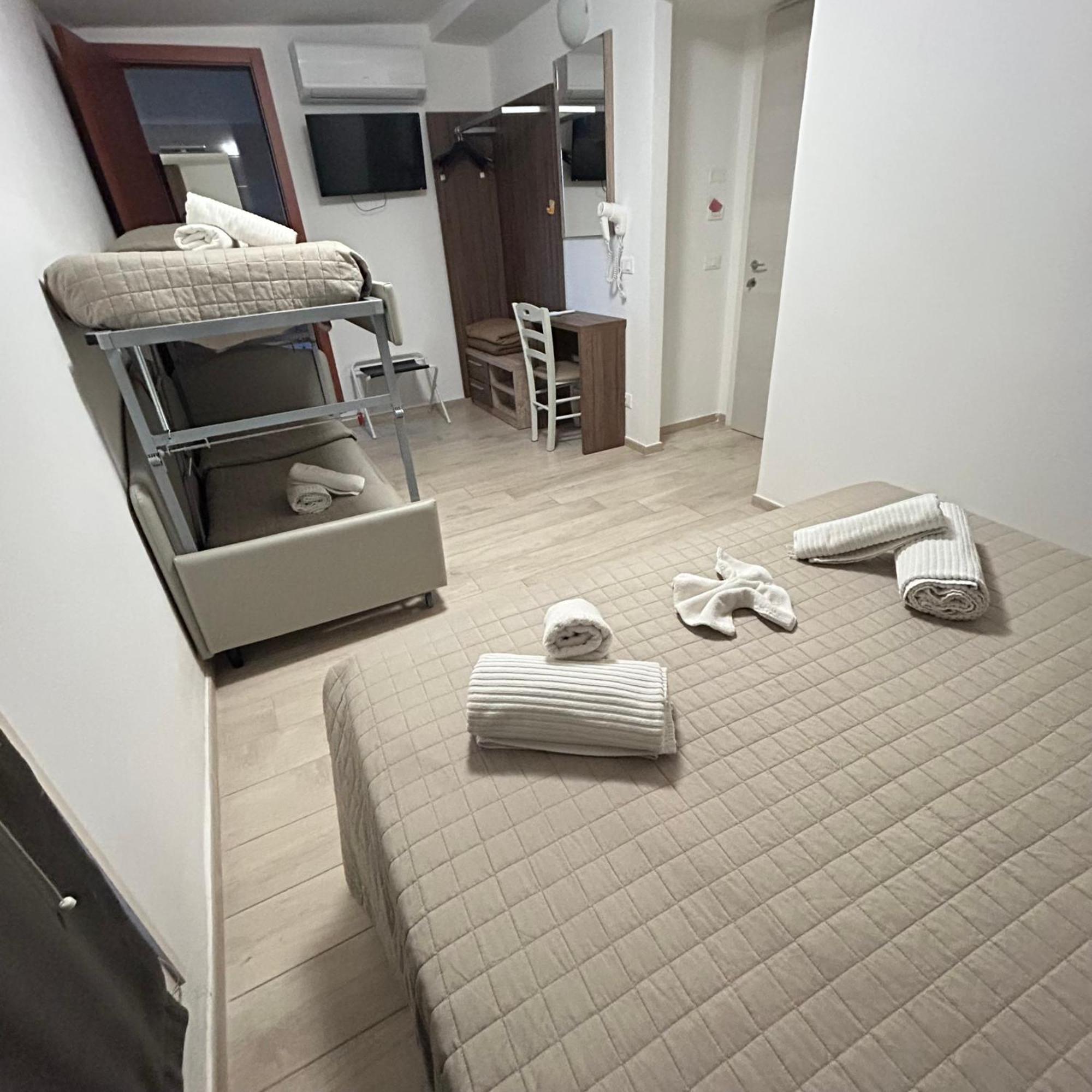 Hotel Bed And Book Rimini Exteriér fotografie